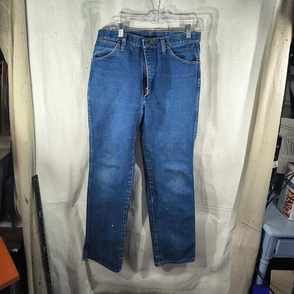 Wrangler Men's Size 33 X 32 Distressed Bootcut Blue Jeans